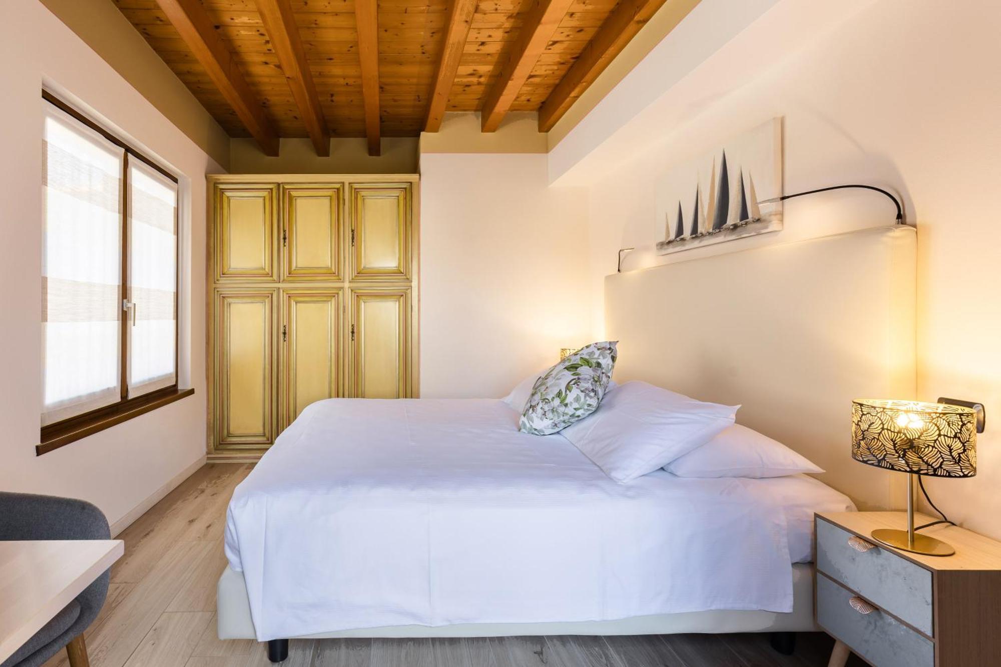 Charming Sirmione Bed & Breakfast Ngoại thất bức ảnh