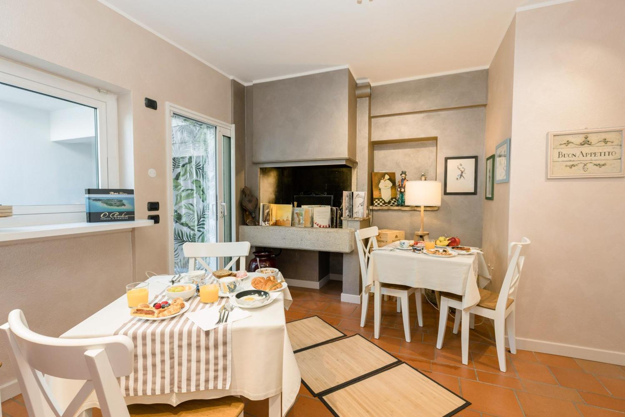 Charming Sirmione Bed & Breakfast Ngoại thất bức ảnh