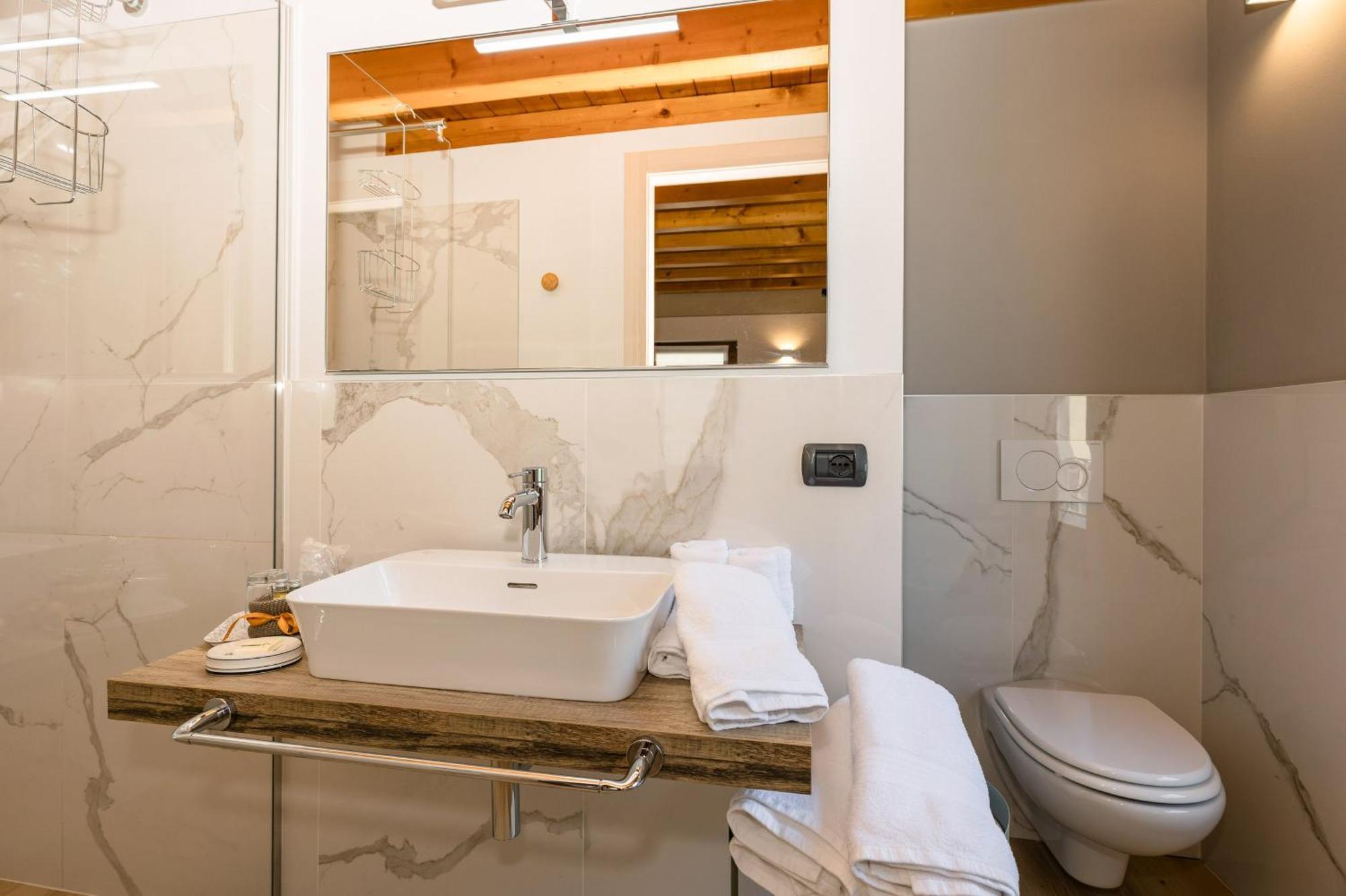 Charming Sirmione Bed & Breakfast Ngoại thất bức ảnh